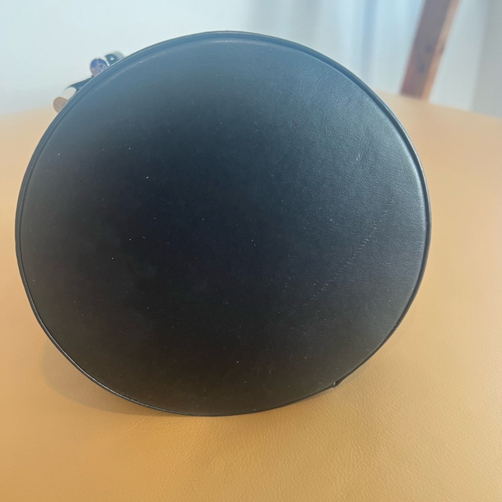 CHRISTIAN LOUBOUTIN
Marie Jane Black Leather Mini Bucket Bag - Picture 3 of 8